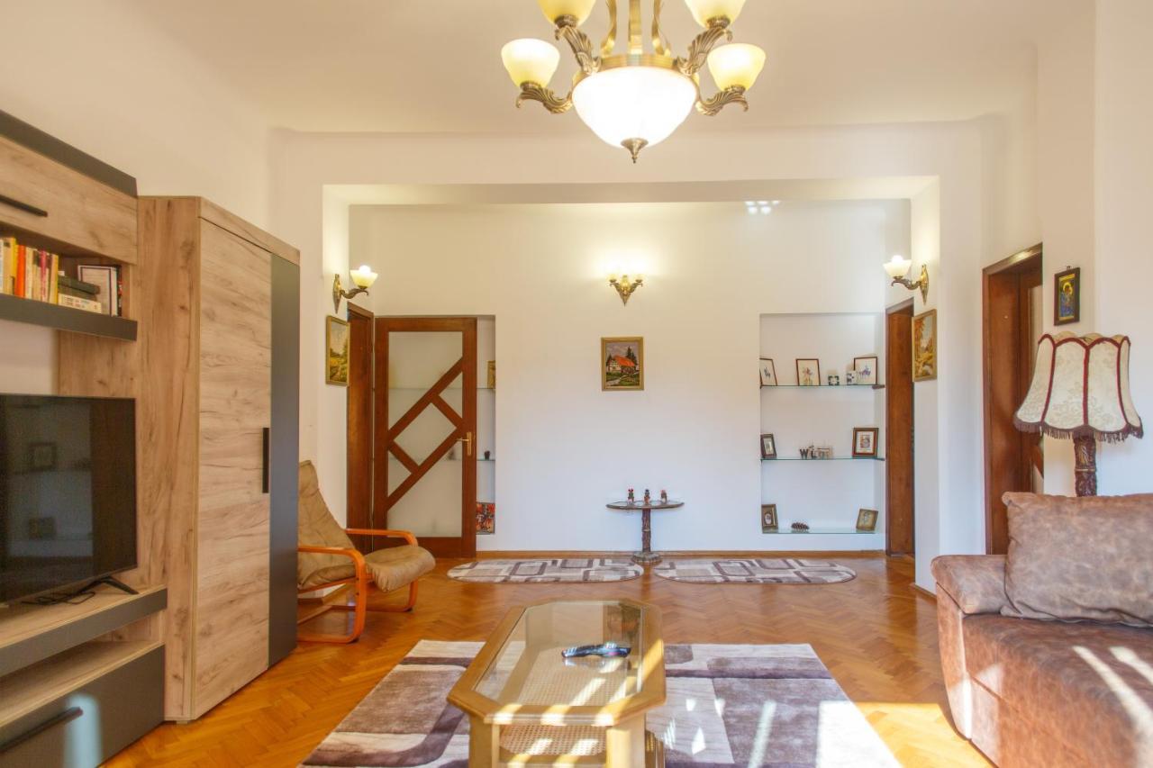 Barok Appart Brasov Bagian luar foto