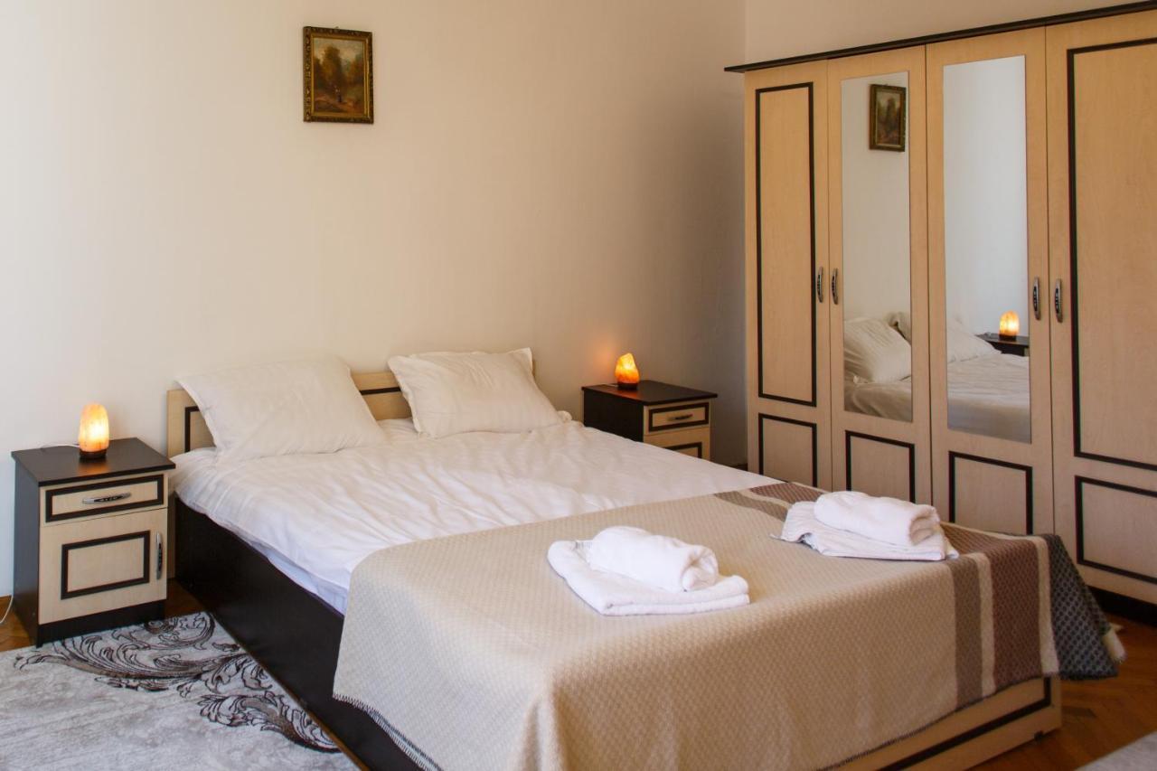 Barok Appart Brasov Bagian luar foto